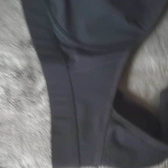 NWOT SPANX HIGH IMPACT SPORTS BRAIN VERY BLACK